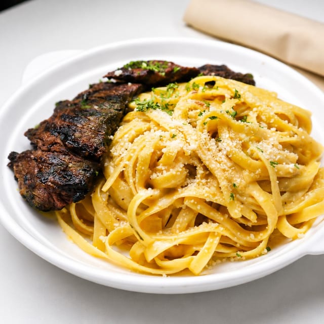 Fettuccine Alfredo.
